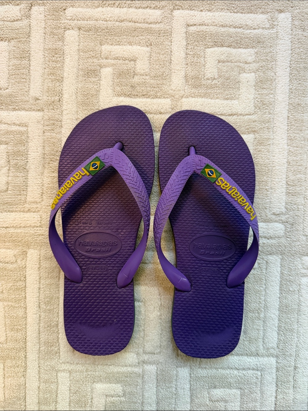 Havaianas Purple Flip Flops with Yellow Logo and Brazilian Flag 37-38